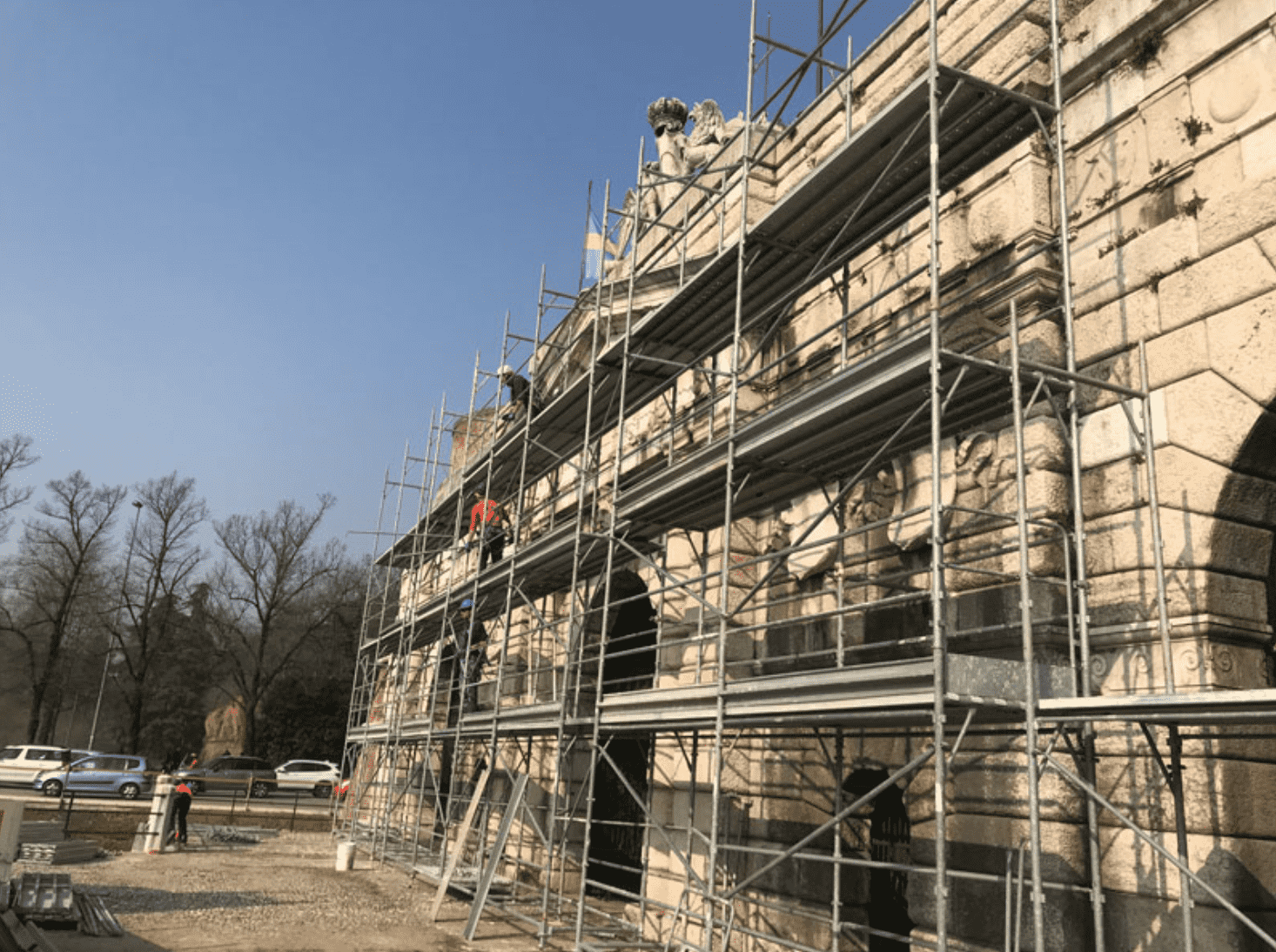 Mela per Tieni Costruzioni